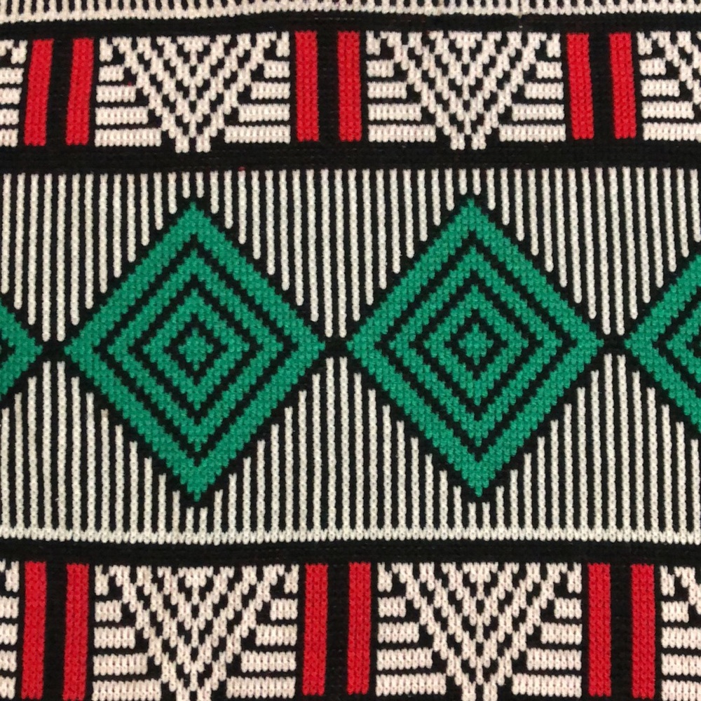 Vintage Geometric Knit Sweater - Picture 12 of 15